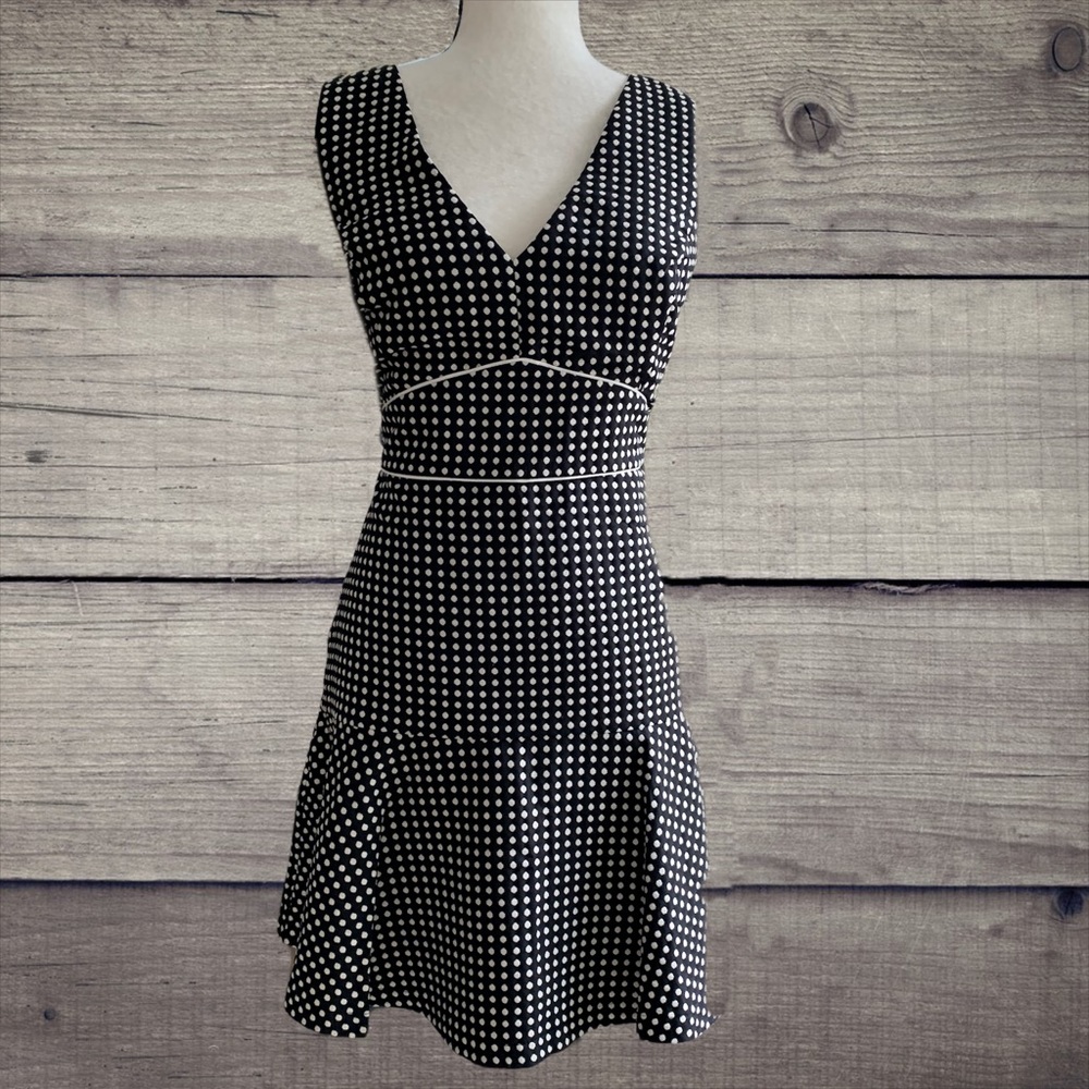 Ark & Co Polka Dot V Neck